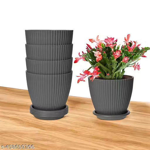 Pack of 5 Black Plastic Round Flower Pots